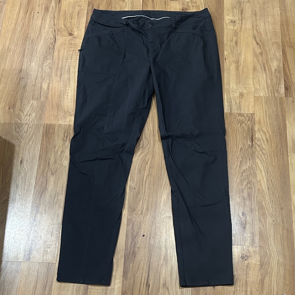 Mountain Hardwear Women's Blue-Grey Cargo Pants